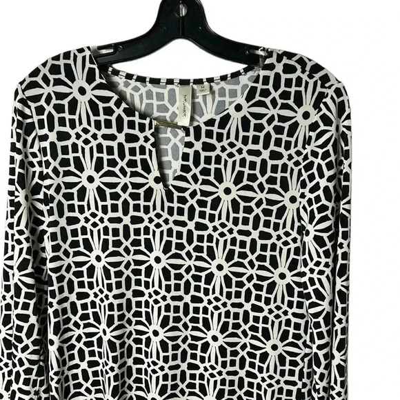 Tacera dress  ,Med ,midi , shift,
geometric ,trim , - Picture 4 of 13